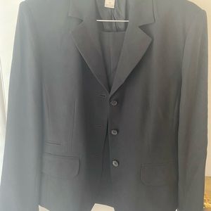 Nygard connection black jacket and skirt
